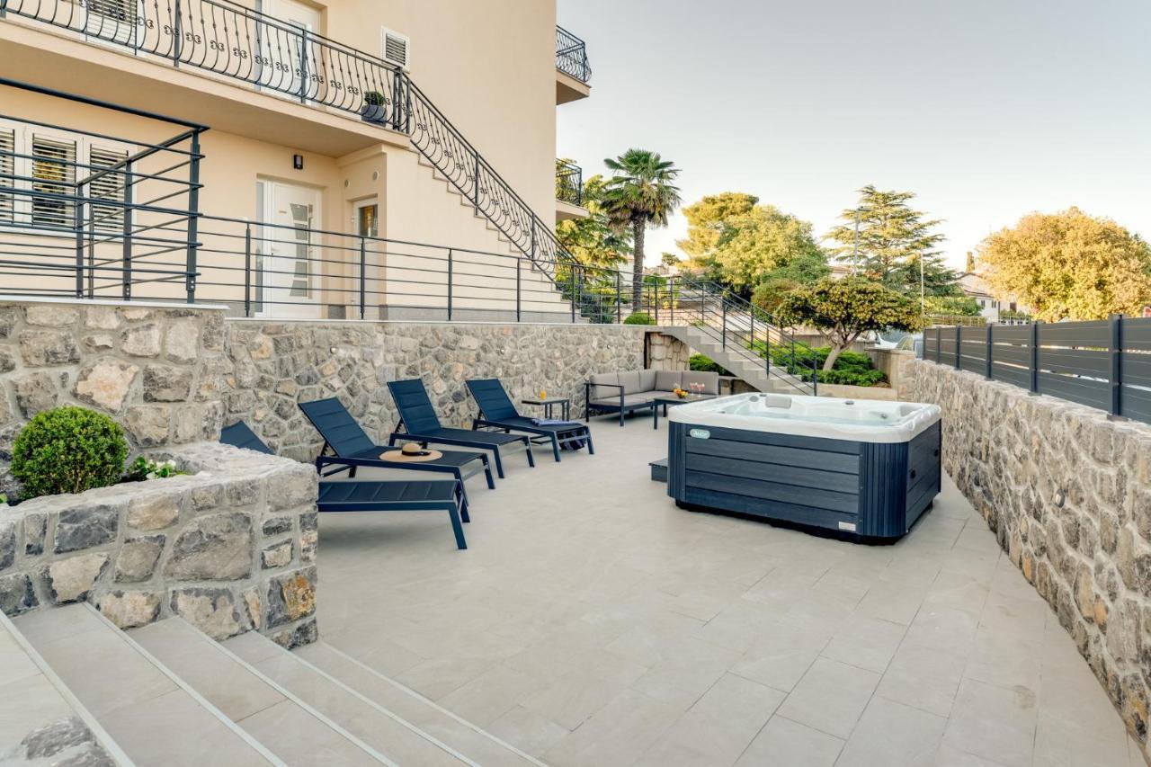 Cosmopolitan Apartments Krk Town Exterior foto