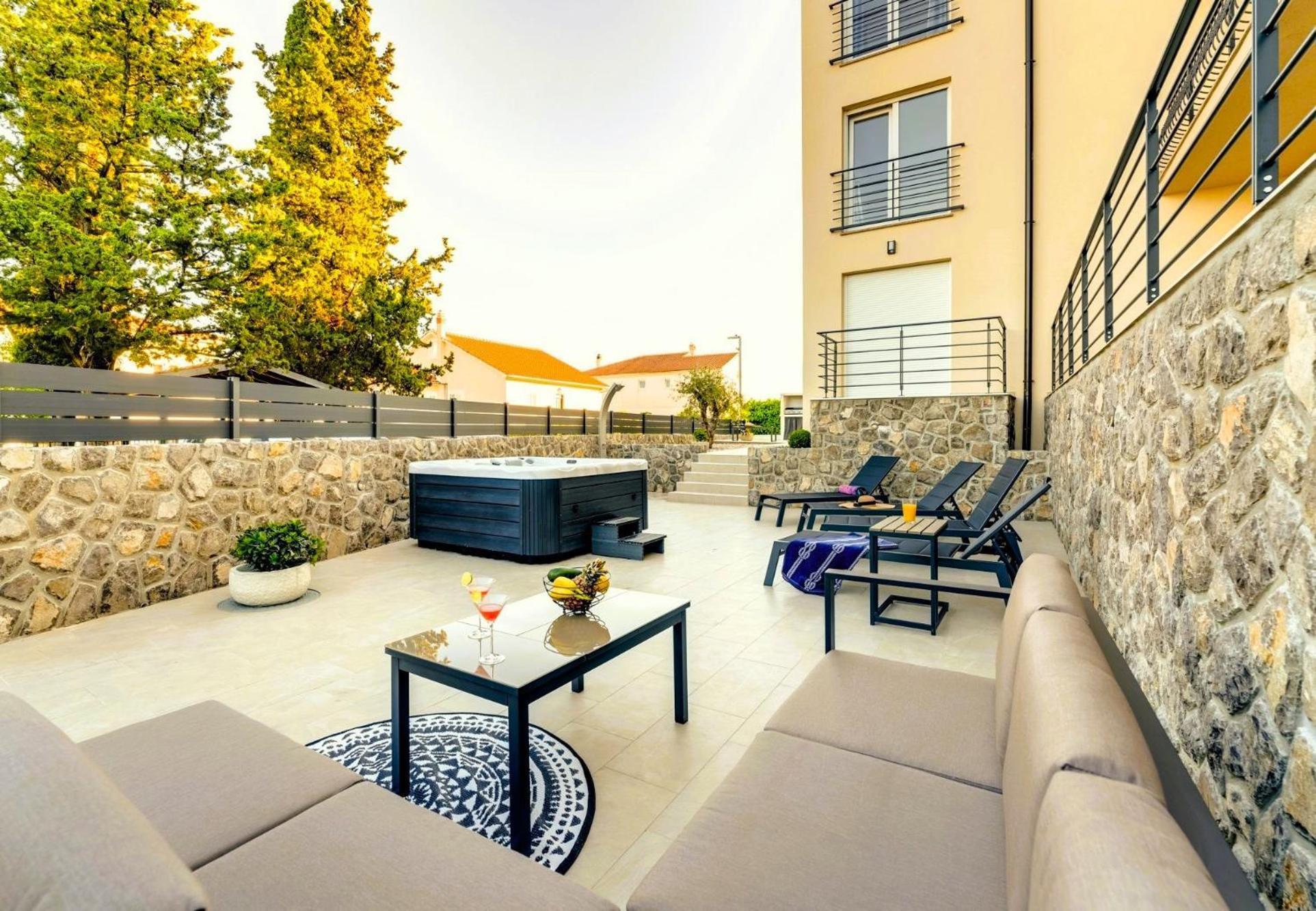 Cosmopolitan Apartments Krk Town Exterior foto